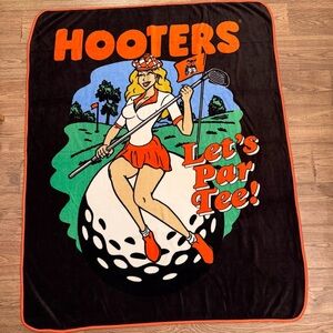 Hooters Par Tee Throw Blanket 50"X60" NWOT